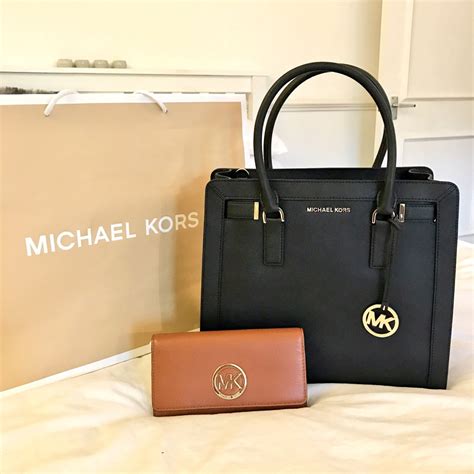 michael kors handbags shipping to australia|Michael Kors Australia stockists.